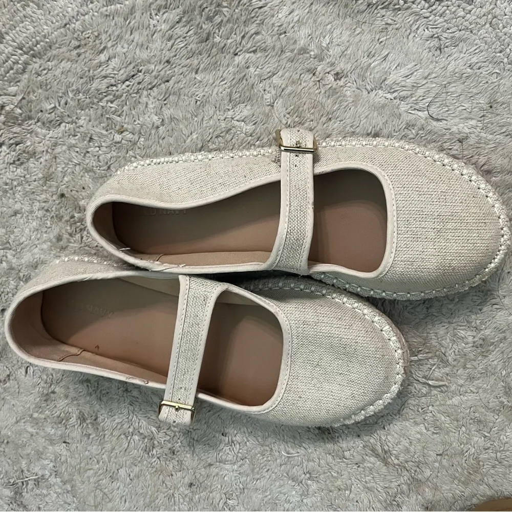 Old Navy Cream Mary Jane Espadrille Flats